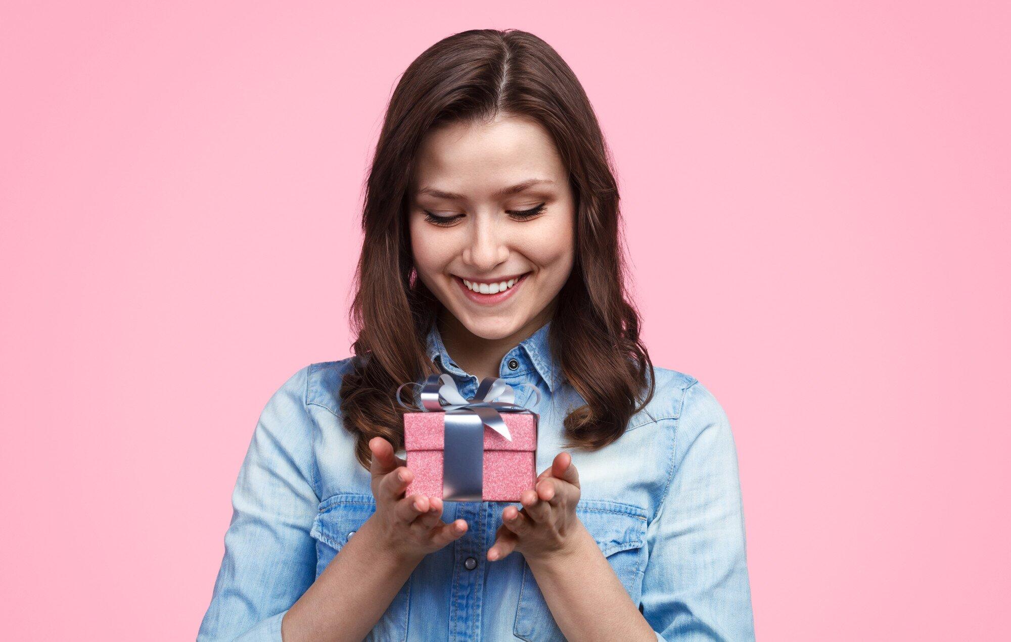 Gift Sets for Her Personalized Ideas for Every Type of Woman